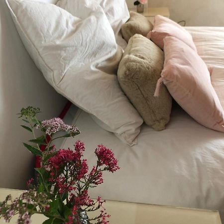 Le Moulin De Longchamp Bed and Breakfast Lent Buitenkant foto